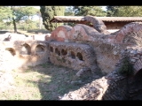 00125 ostia - necropoli della via ostiense (porta romana necropolis) - b6 - tomba degli archetti - westfassade.jpg